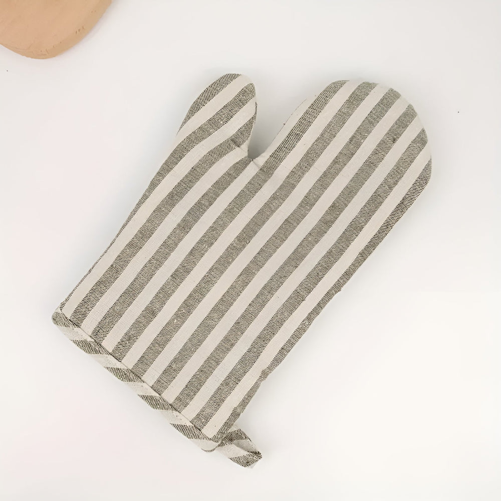 Premium Striped Heat-Resistant Oven Mitt Silver stripes
