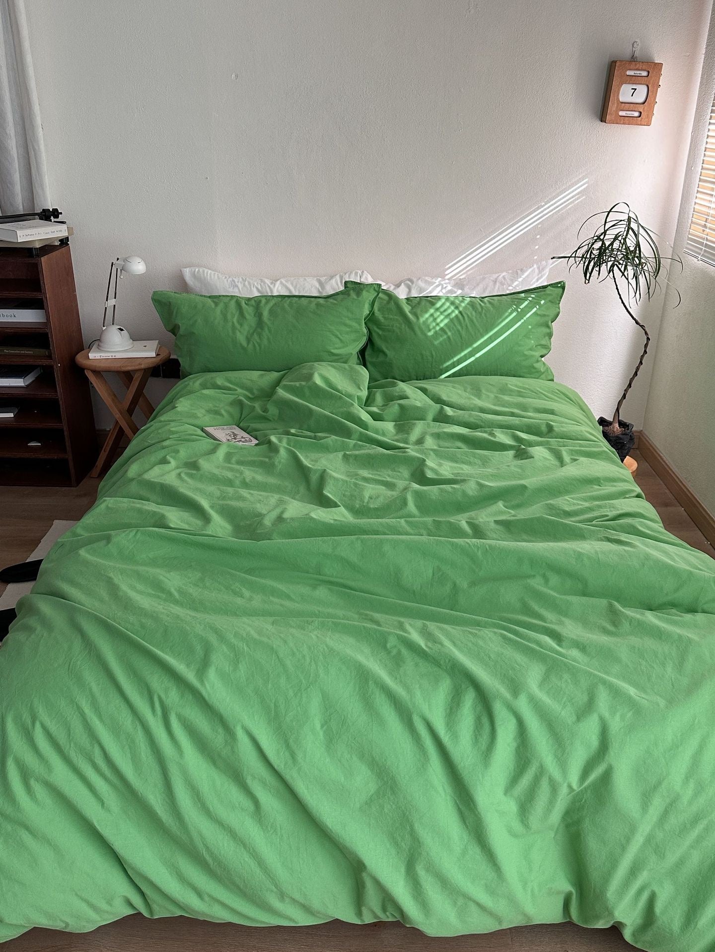Bright Green Duvet Cover Set