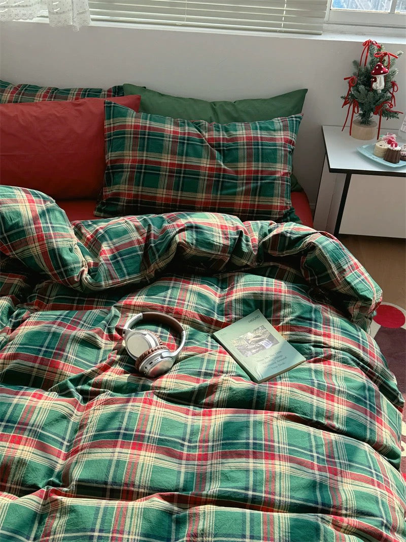 Dark Academia Aesthetic Green Plaid Bedding Set Plaid + Red