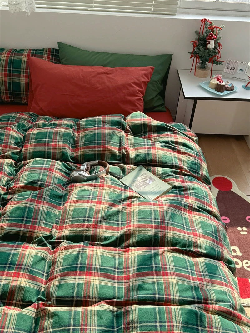 Dark Academia Aesthetic Green Plaid Bedding Set Green + Red