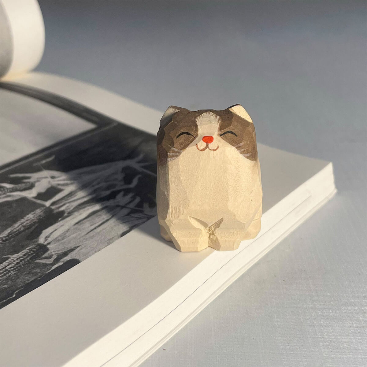 Hand-Carved Cat Figurines Grey