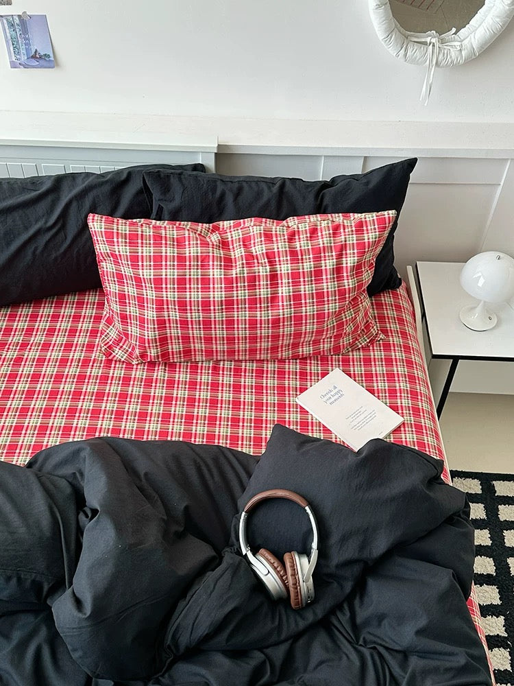 Red Tartan Plaid & Black Bedding Set
