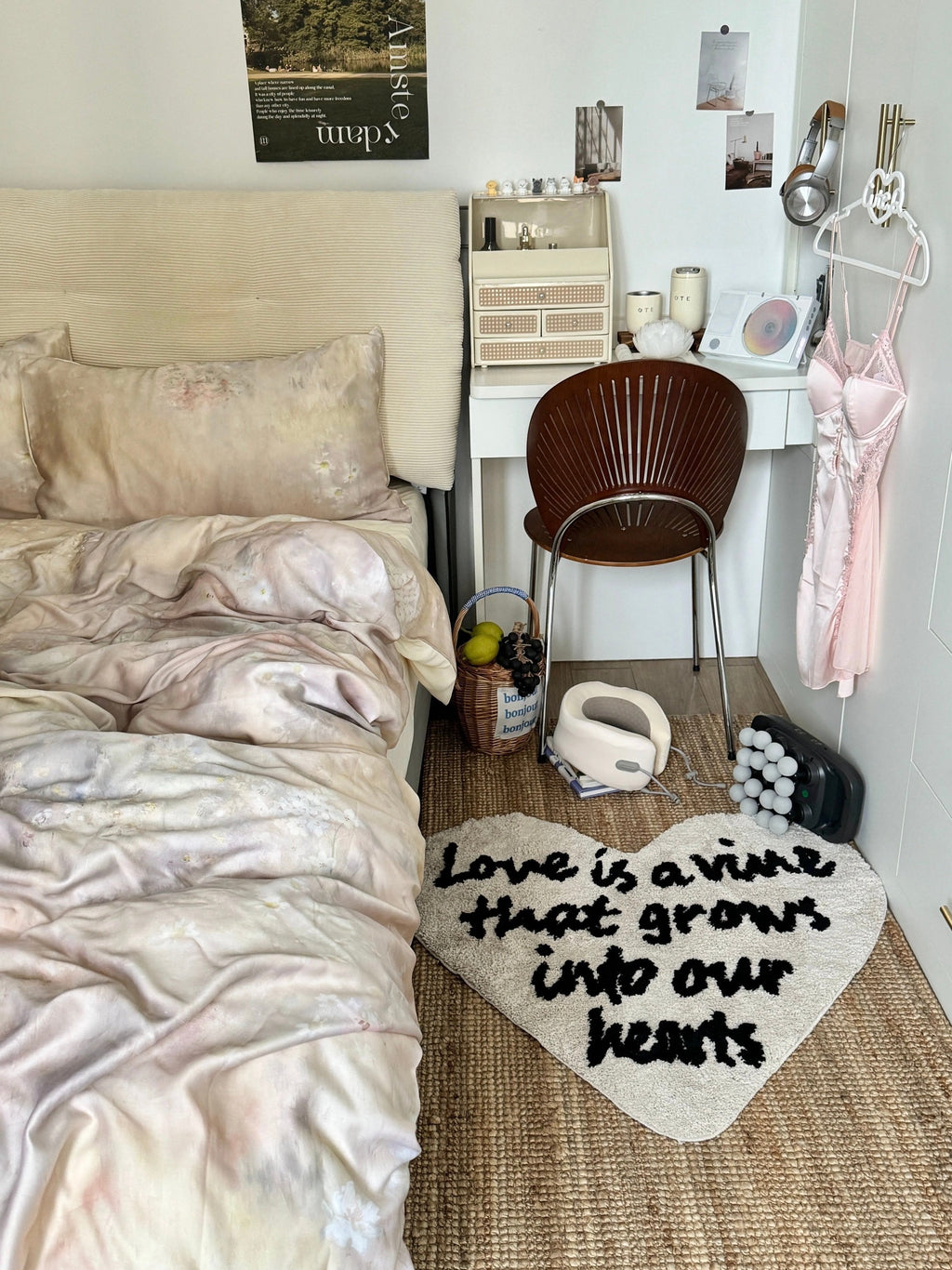 Heart Shaped Typography Rug