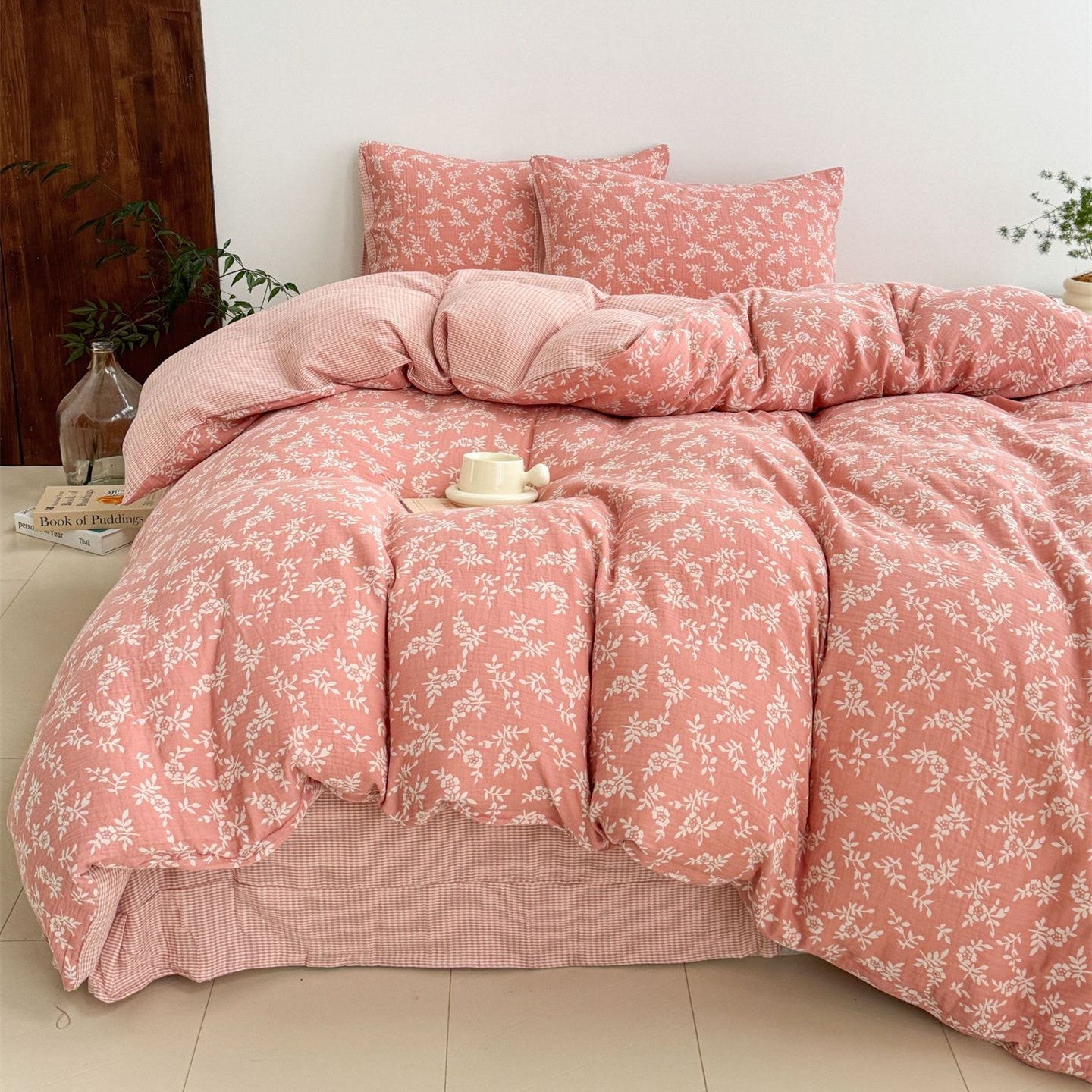 Jacquard Cotton Duvet Cover — Woven Leaf Pattern Pink