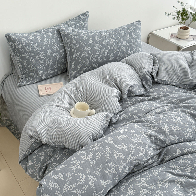 Jacquard Cotton Duvet Cover — Woven Leaf Pattern