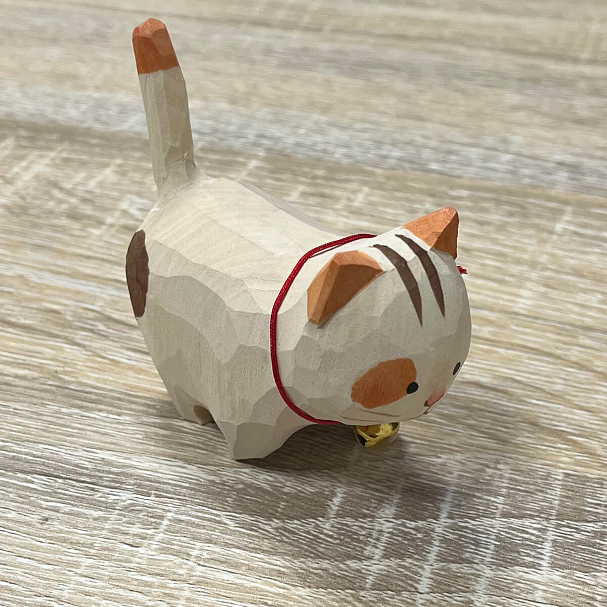 Hand-Carved Cat Figurines Khaki