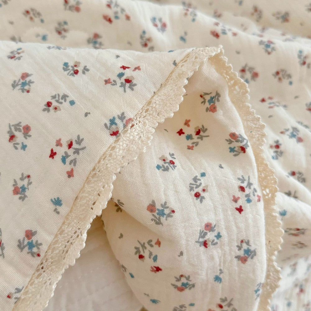 Sprig Floral Toddler Comforter – Cotton Muslin with Lace Trim