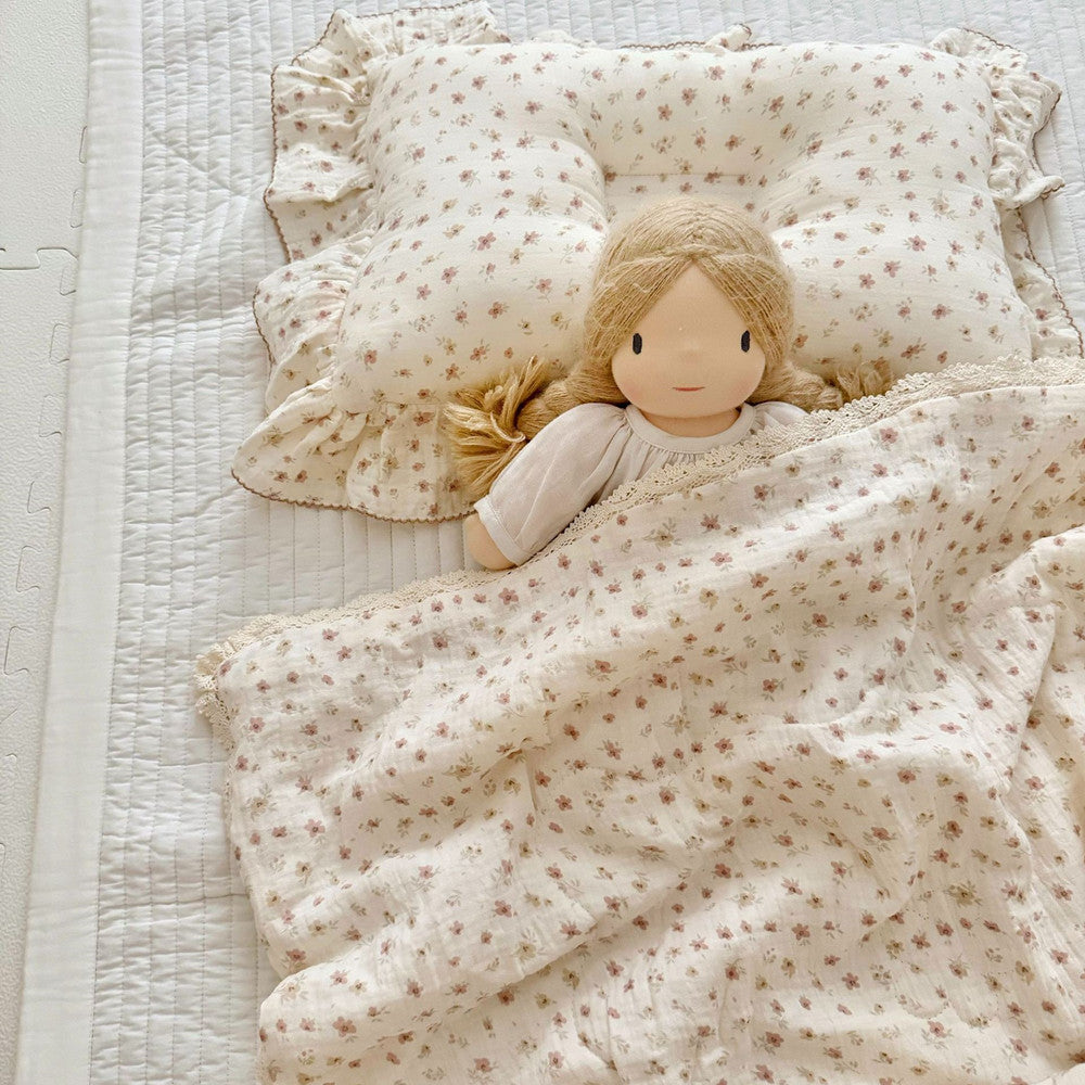 Ditsy Floral Toddler Crib Quilt – Soft Cotton Gauze Bedding