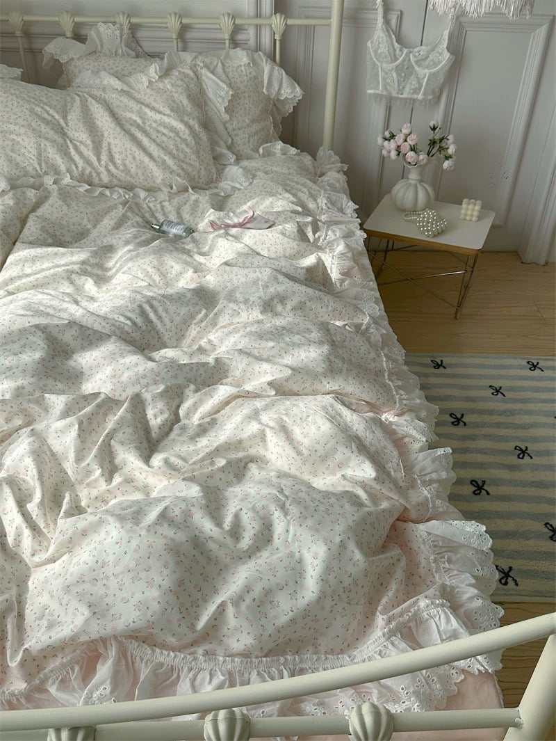 Coquette Ditsy Floral Duvet Cover Set