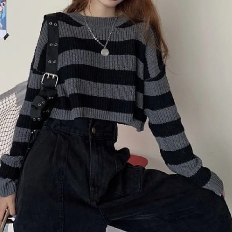 Y2K Cropped Sweater Black