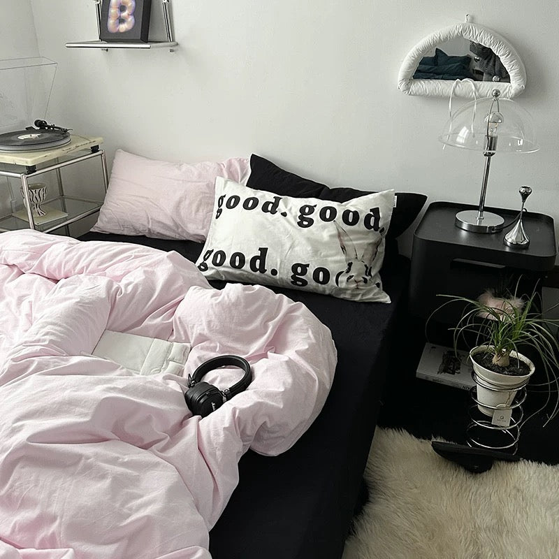 Pink & Black Minimalist Bedding Set