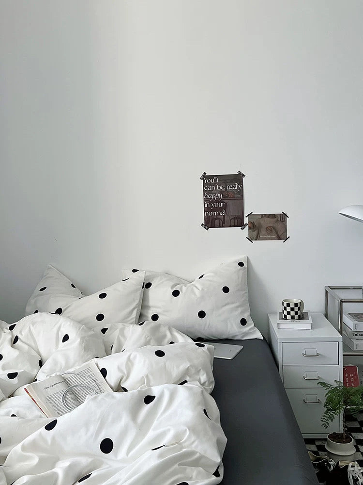 White & Black Polka Dot Bedding Set