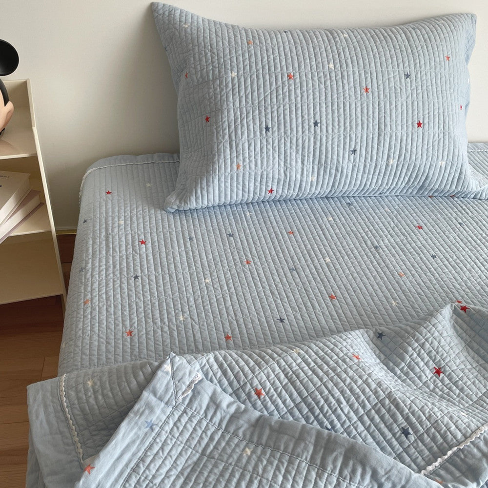 Star Print Cotton Quilt – Lightweight & Breathable Bedding Blue