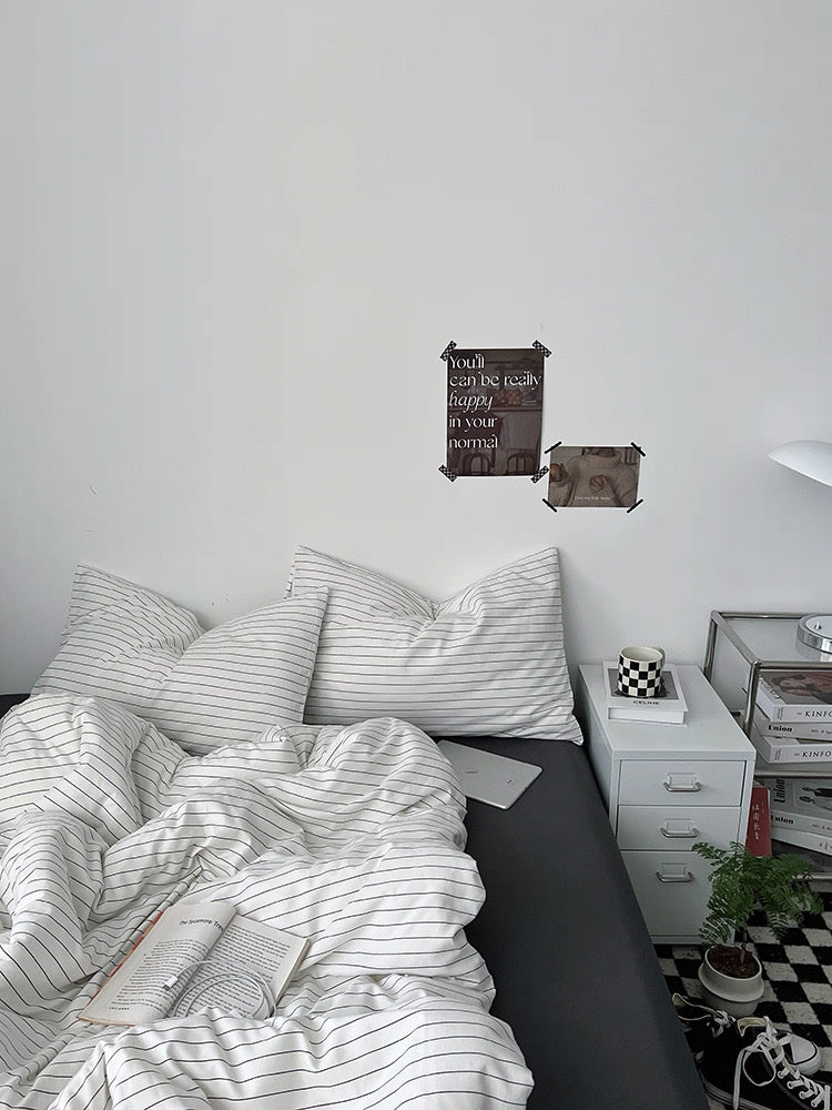 White & Black Striped Bedding Set