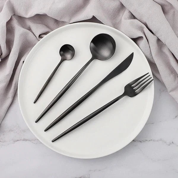 Modern Dinnerware 24-Piece Set Black