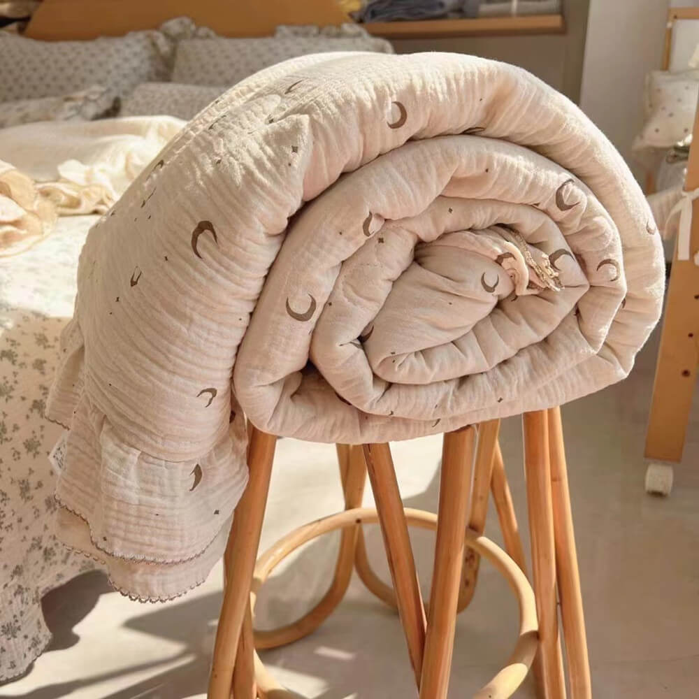 Moon & Star Muslin Quilt – Ruffle Edge Cotton Bedding