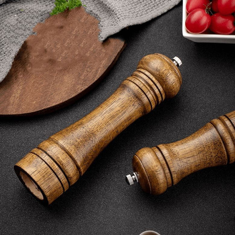 Oakwood Spice Grinder – Manual Pepper Mill