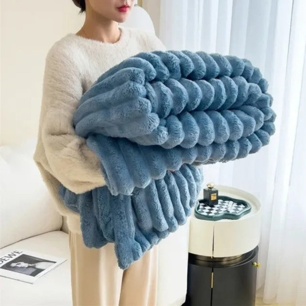 Plush Stripped Throw Blanket™️ Ocean Blue