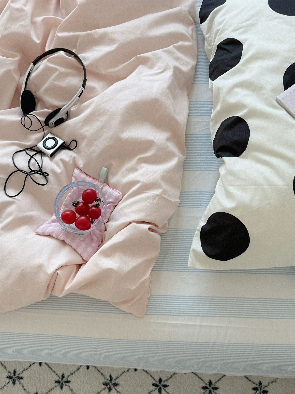Preppy Polka Dot Bedding Set