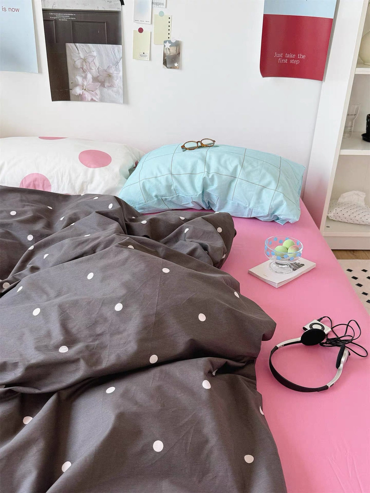 Pink and Gray Bedding Set