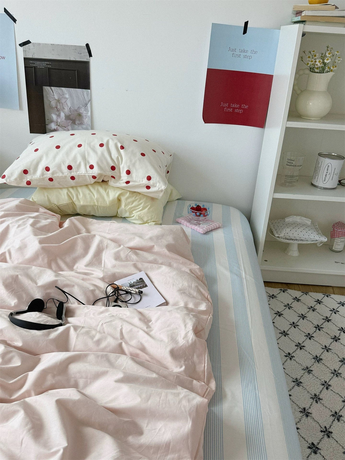 Preppy Polka Dot Bedding Set