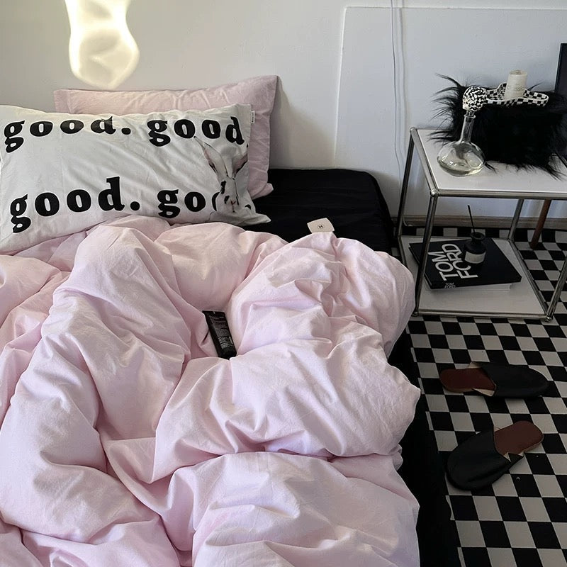 Pink & Black Minimalist Bedding Set