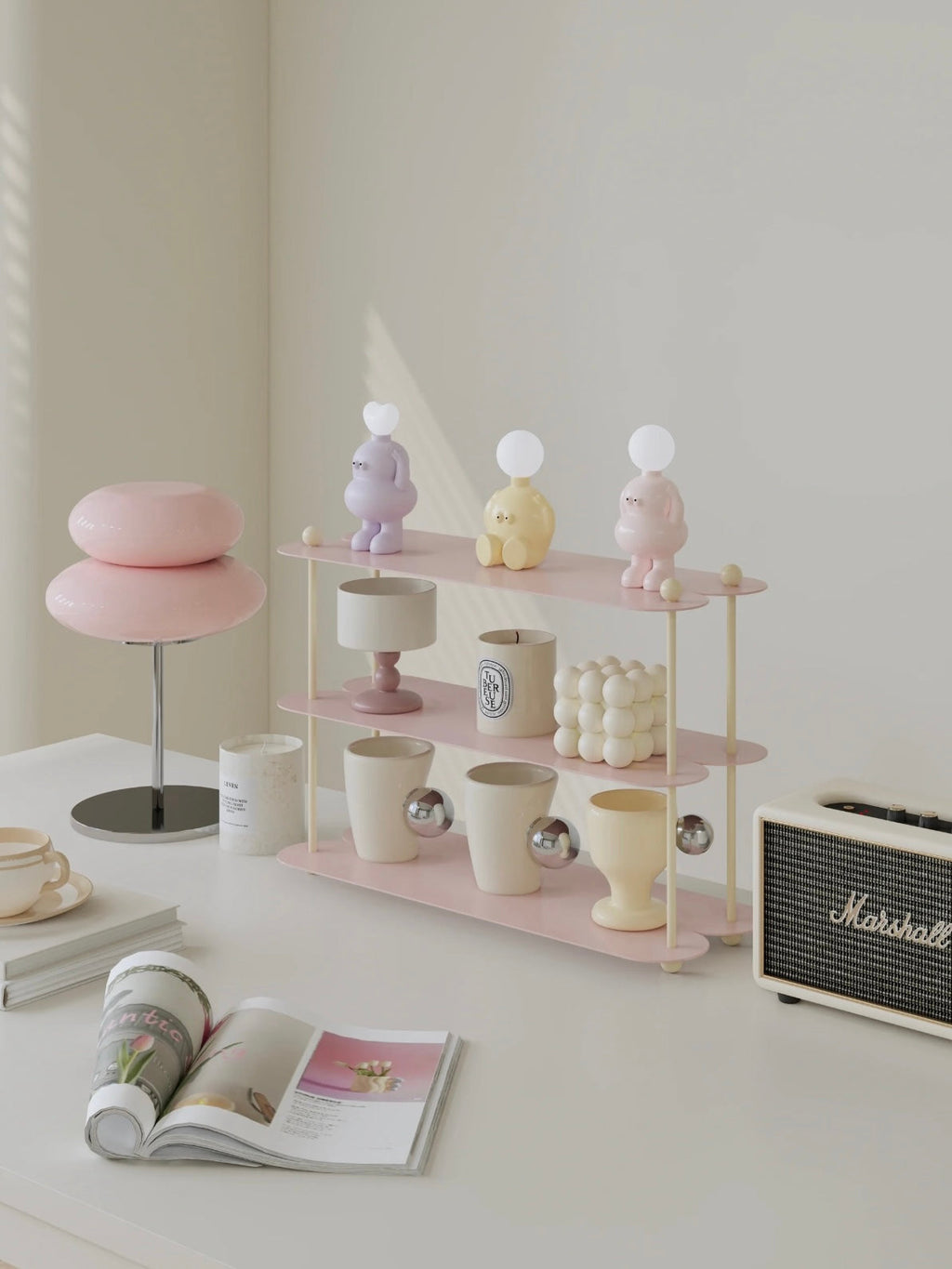 Curved Mug Display Shelf