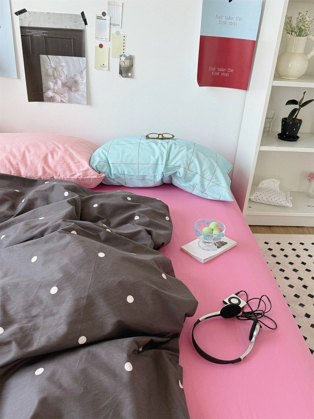 Pink and Gray Bedding Set