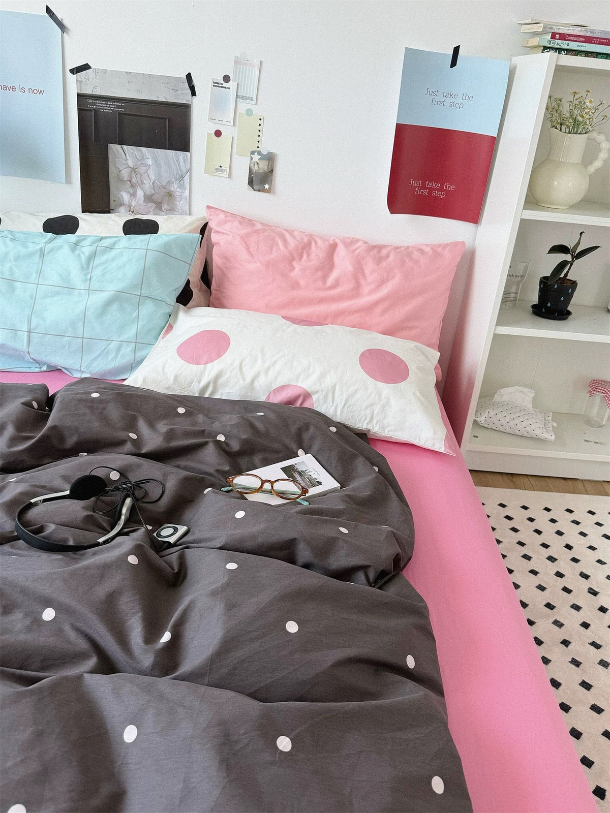 Pink and Gray Bedding Set