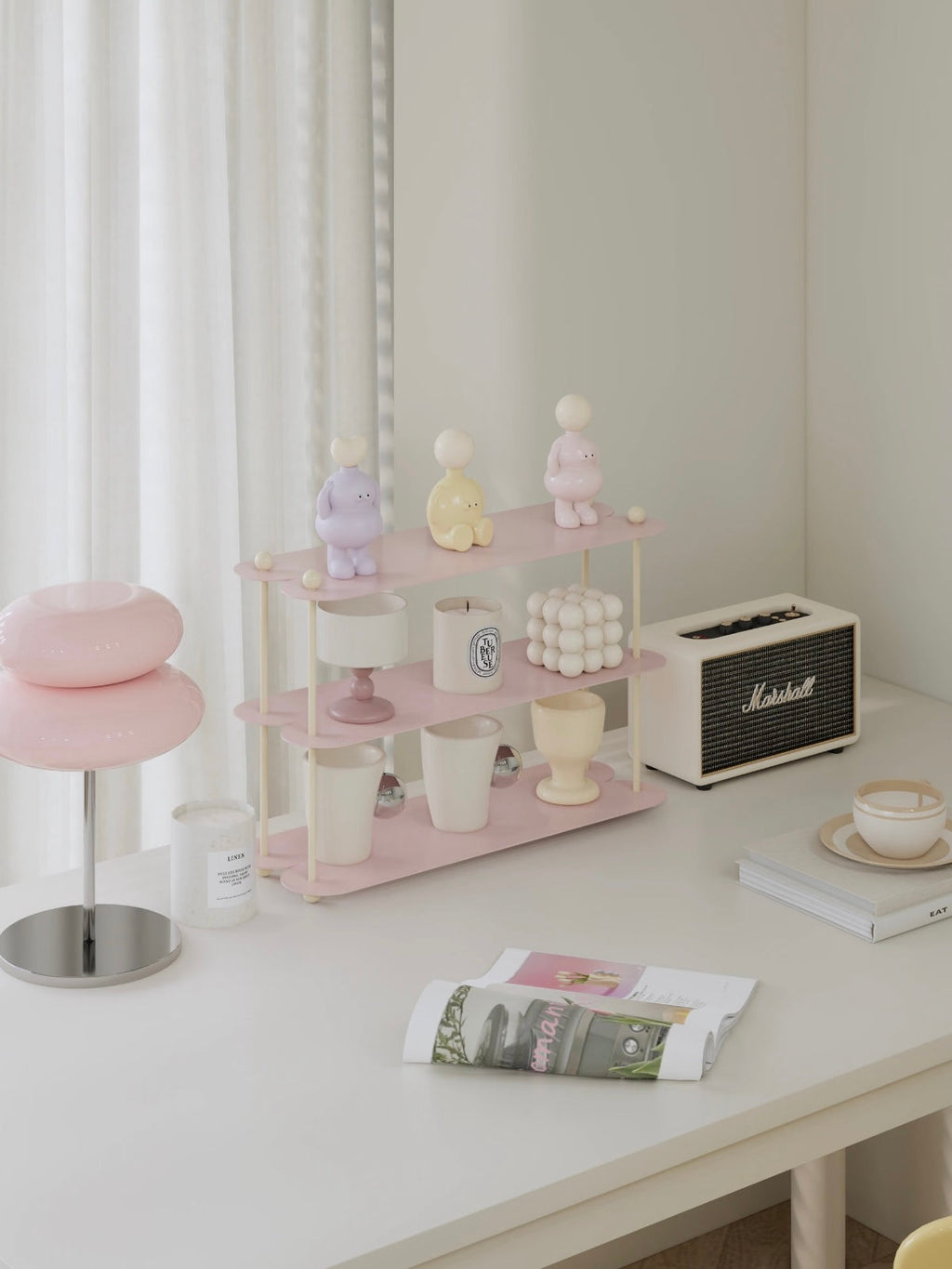 Curved Mug Display Shelf