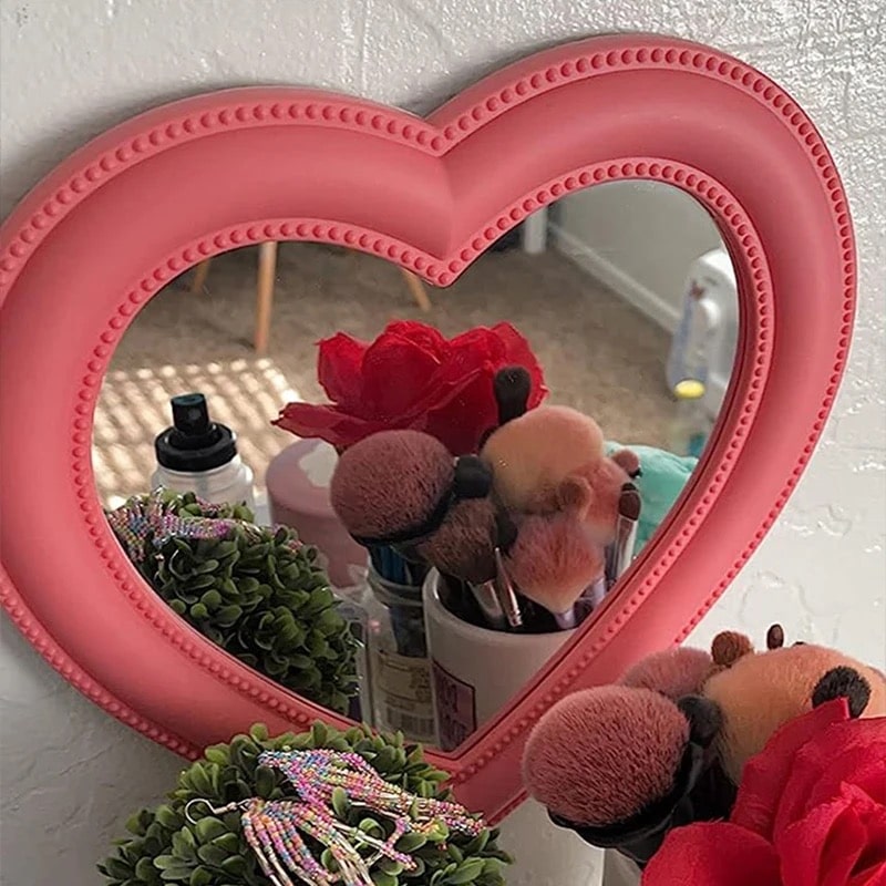 Pillow Heart Mirror
