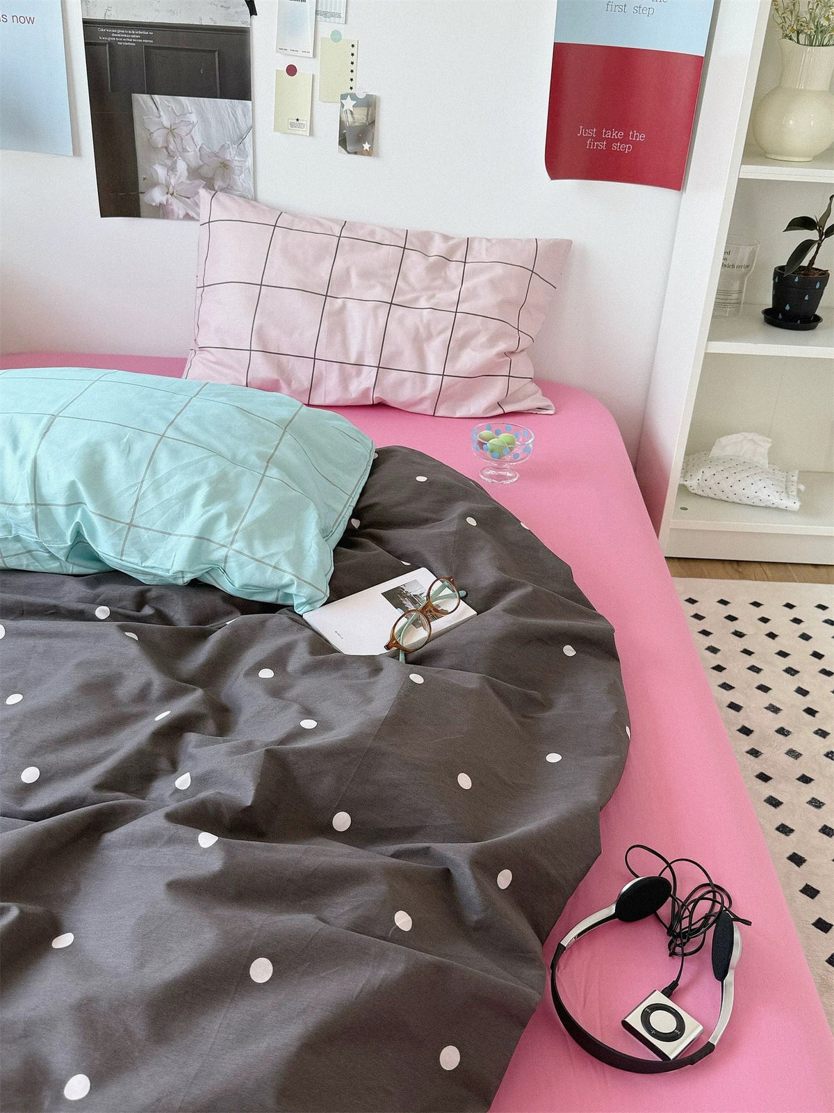 Pink and Gray Bedding Set