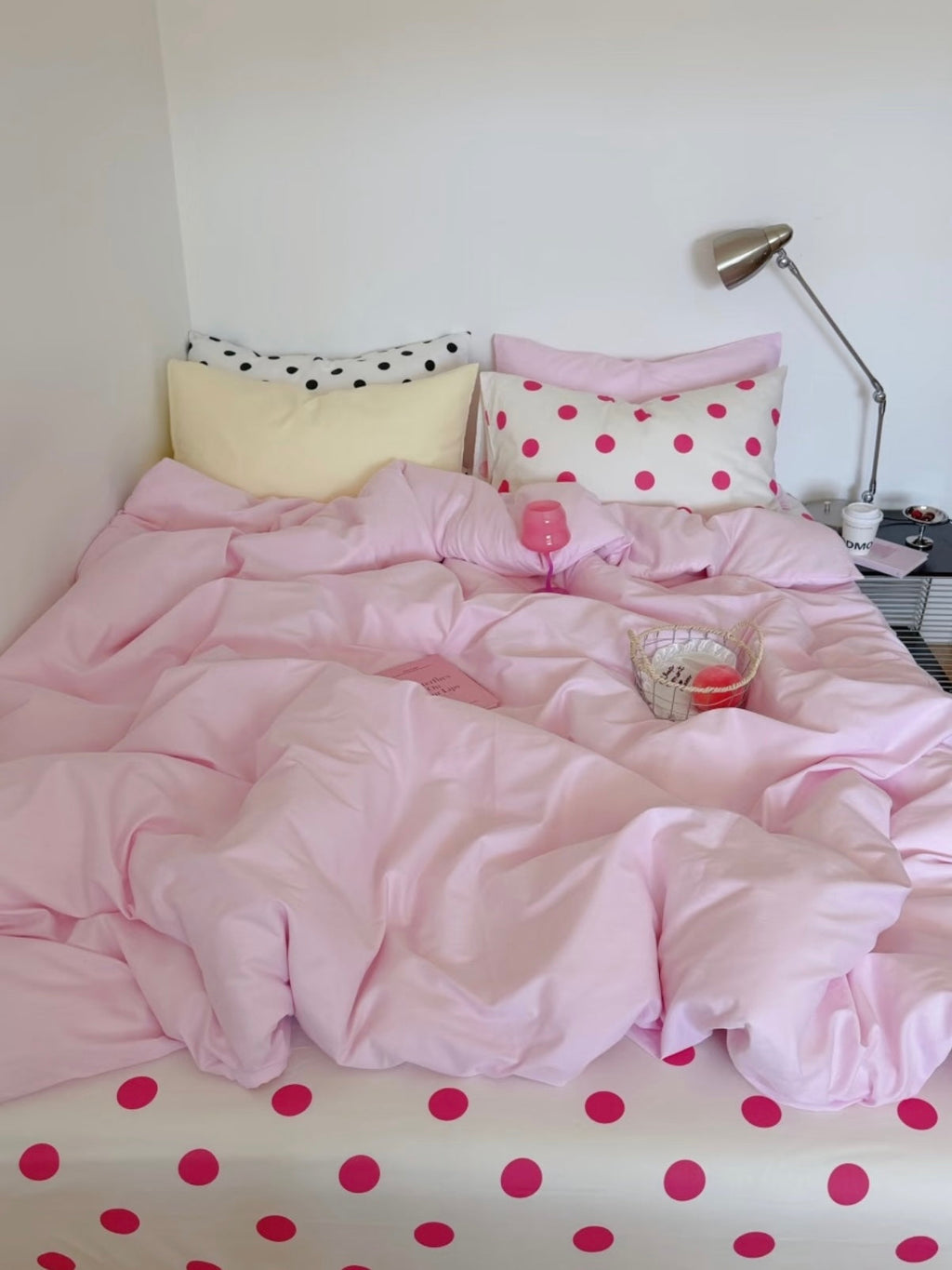 Pink Polka Dot Bedding Set