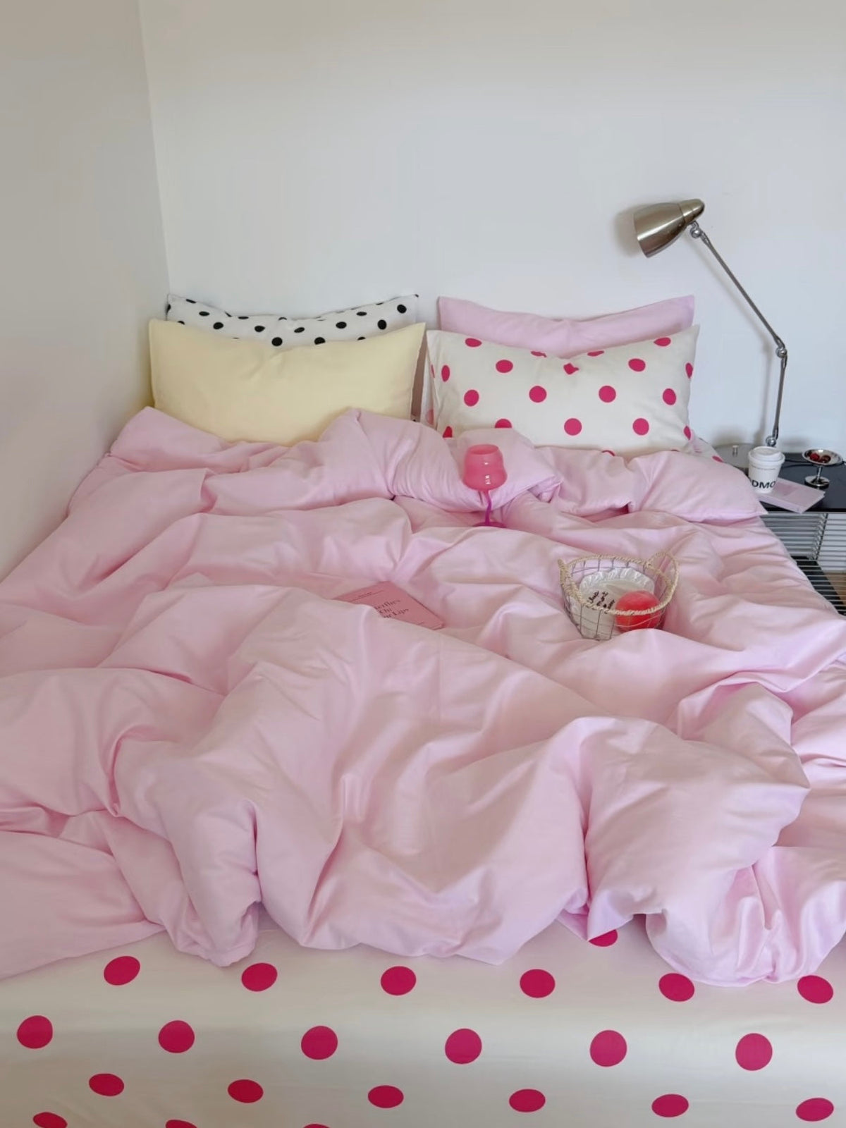 Pink Polka Dot Bedding Set