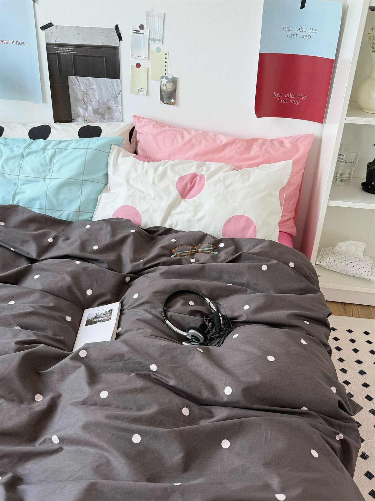 Pink and Gray Bedding Set