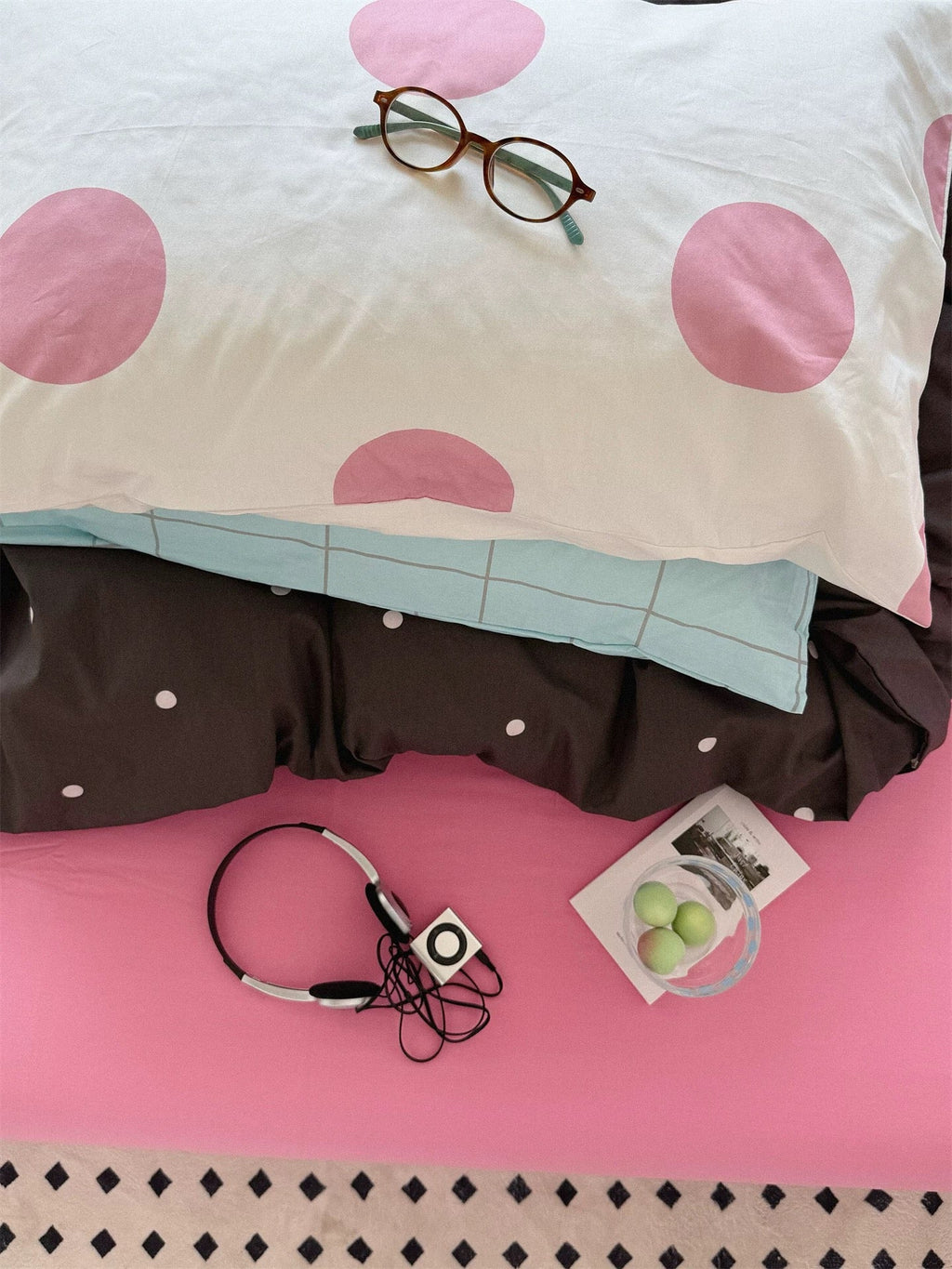 Pink and Gray Bedding Set