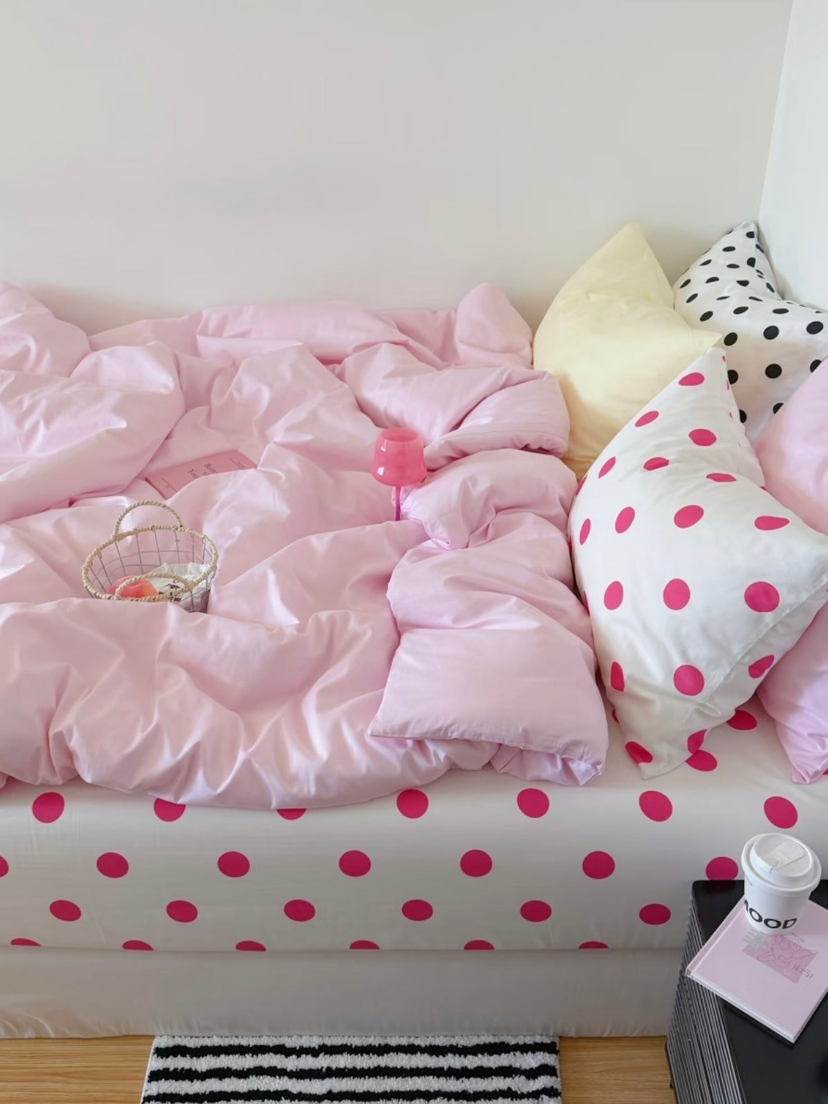 Pink Polka Dot Bedding Set