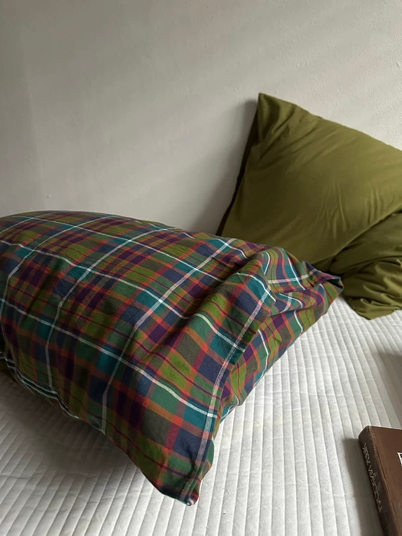 Multicolor Plaid Pillowcase