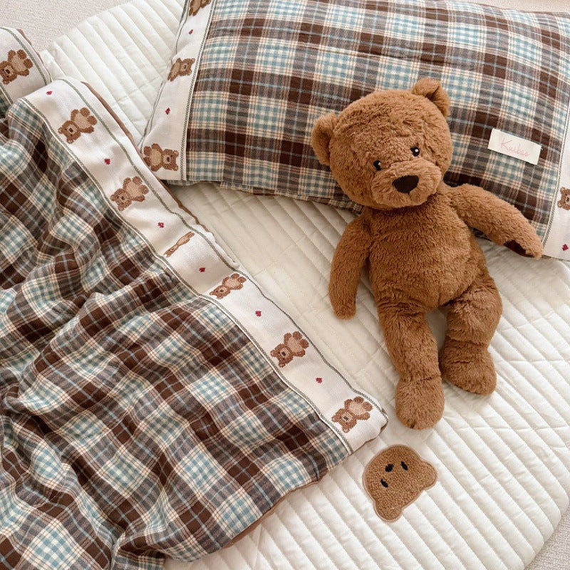 Teddy Plaid Kids Comforter – Soft Cotton Gauze Quilt