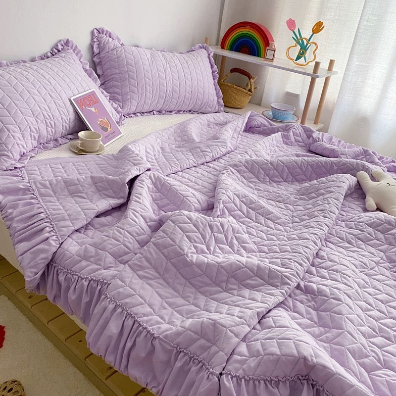 Cozy Ruffles Bedding Set Purple