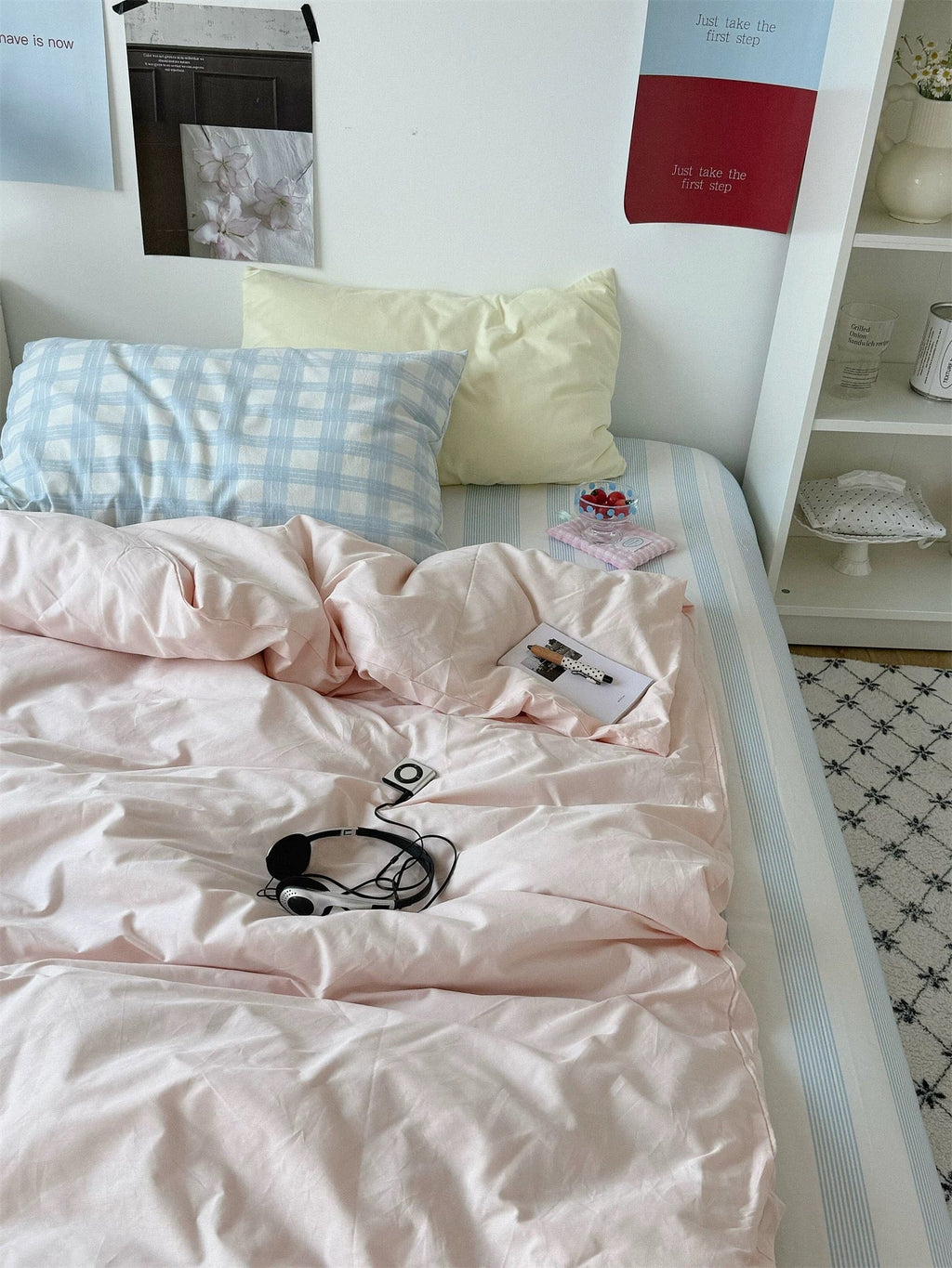 Preppy Polka Dot Bedding Set