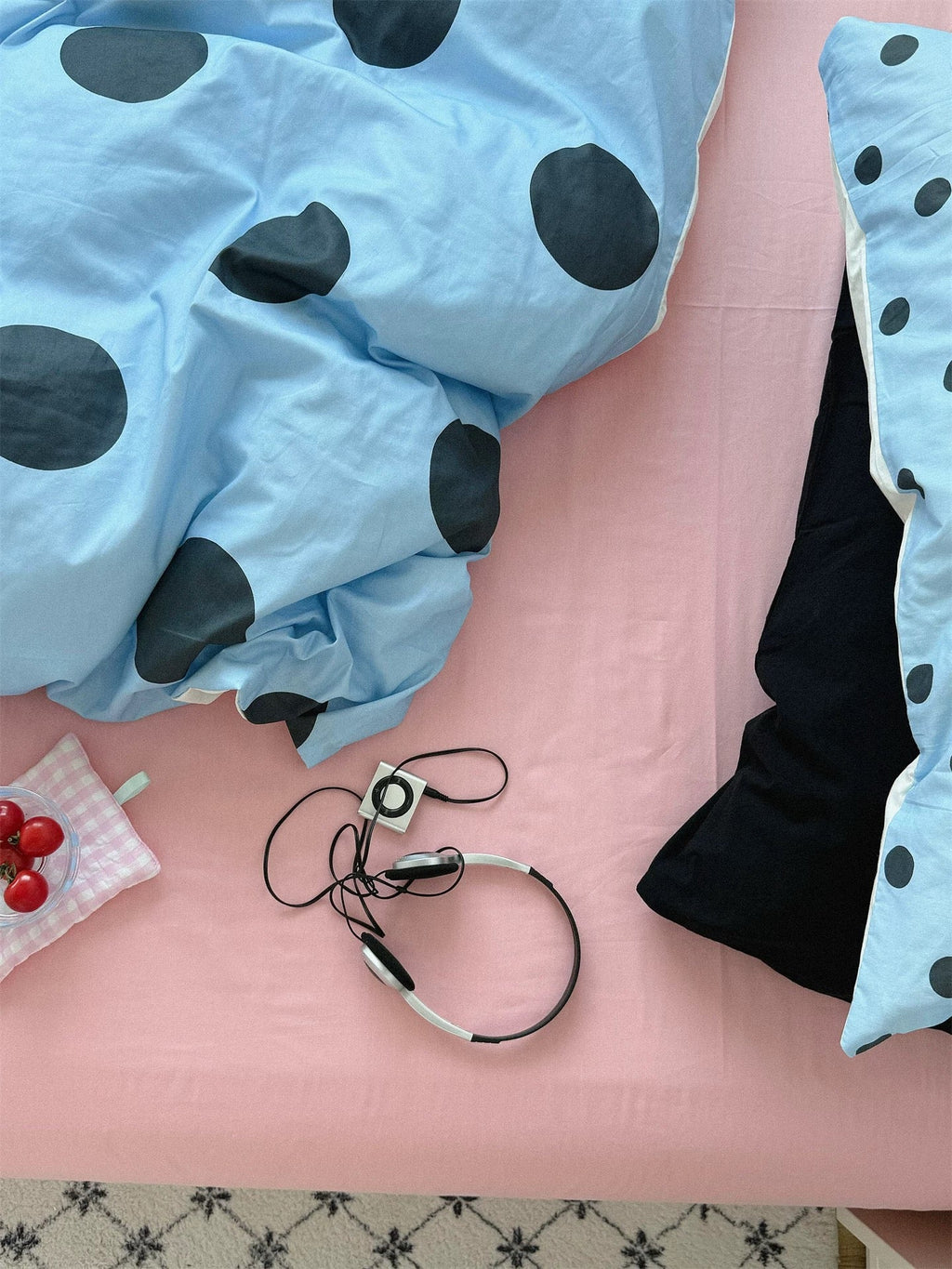 Blue and Pink Bedding Set
