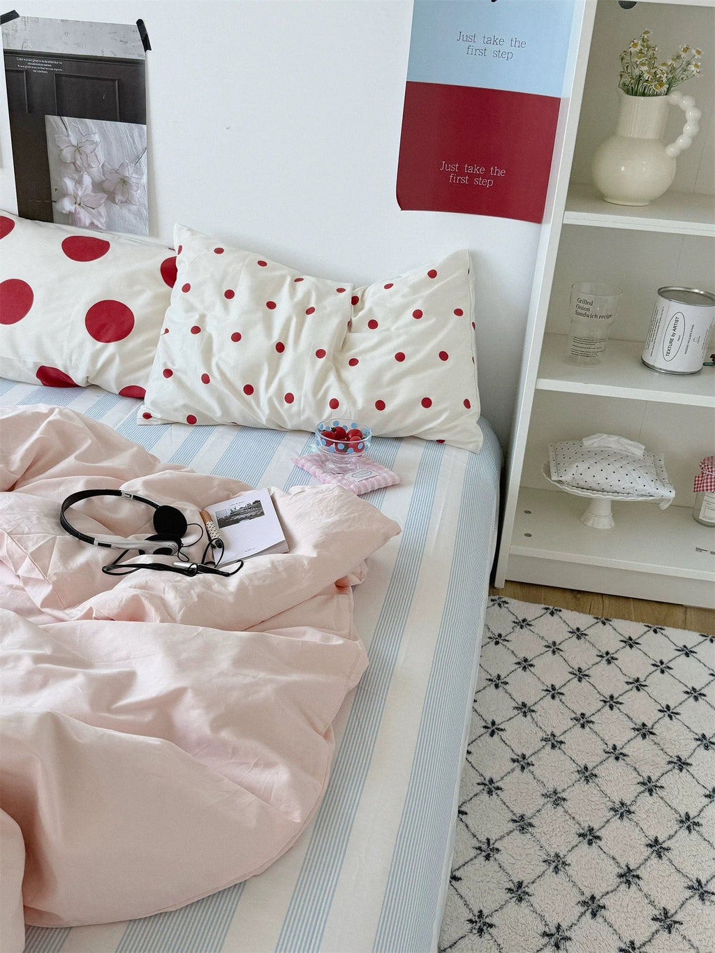 Preppy Polka Dot Bedding Set