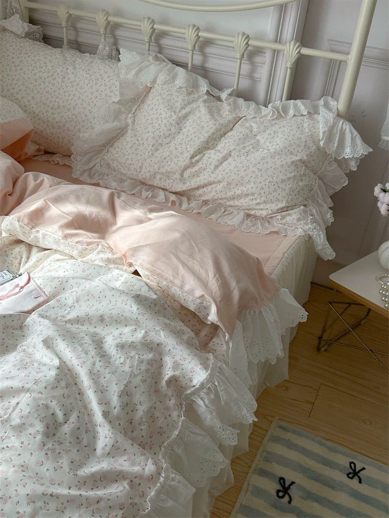 Coquette Ditsy Floral Duvet Cover Set