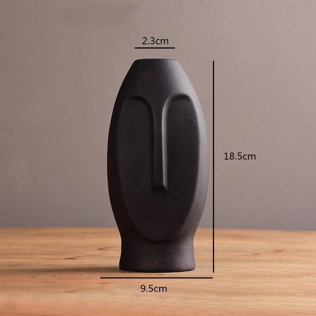 ElongaFace™ Ceramic Vase Black Rounded