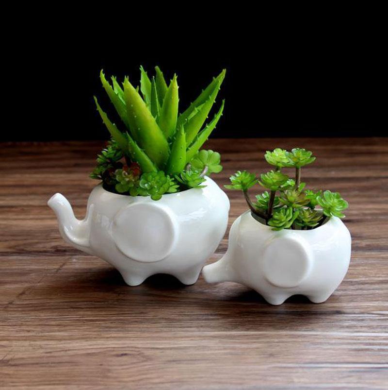 Ceramic Elephant Plant Holder Medium | 13x9x7cm