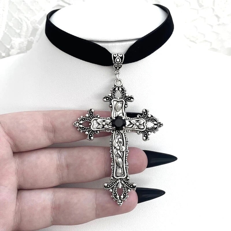 Velvet Grunge Choker