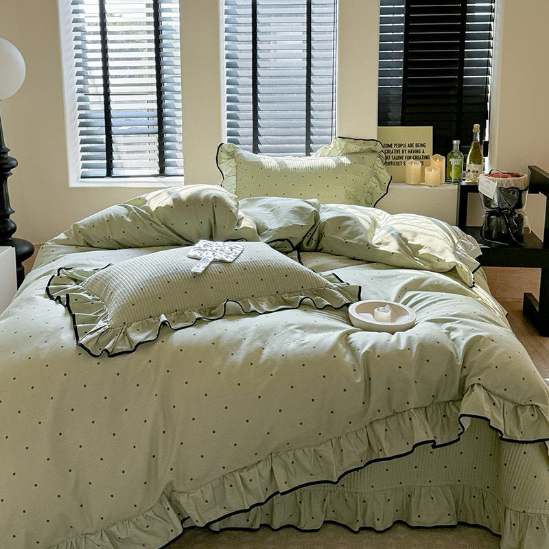 Cotton Quilted Comforter Set – Ruffled All-Season Bedding
