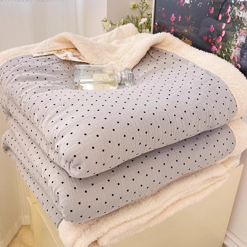 Soft Fleece Kids Blanket – Warm & Cozy for Winter Grey