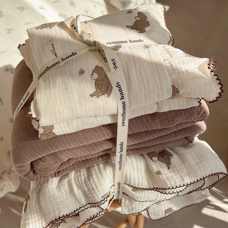 Bear Print Cotton Muslin Bedding Set – Ruffled Edges